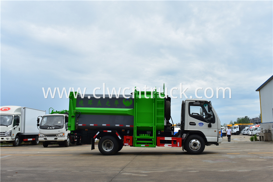 waste management recycling truck companies
